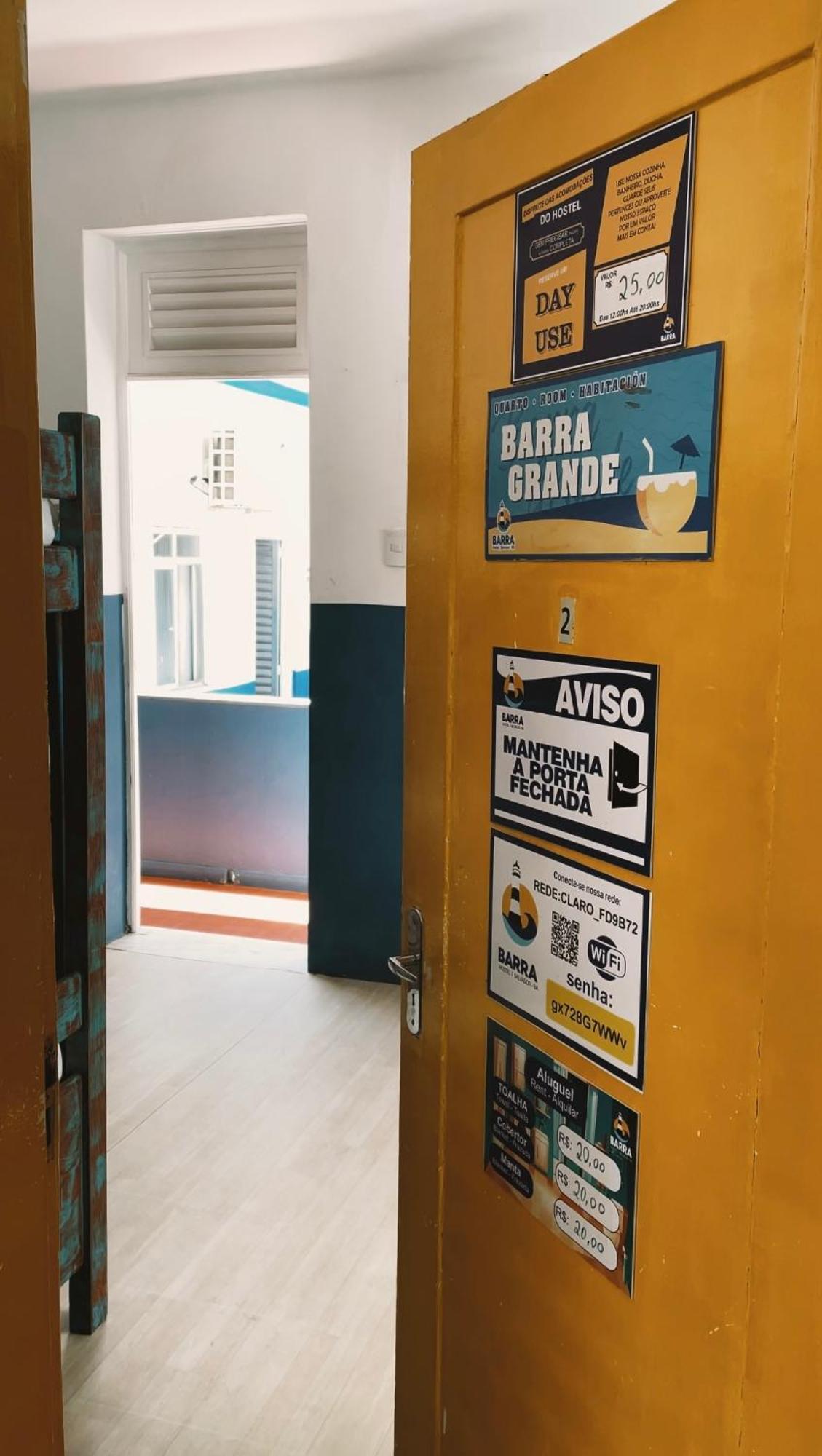 Barra Hostal